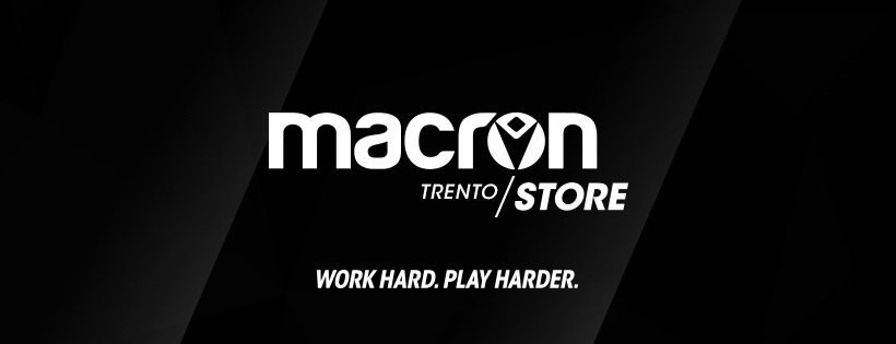 macron store 1